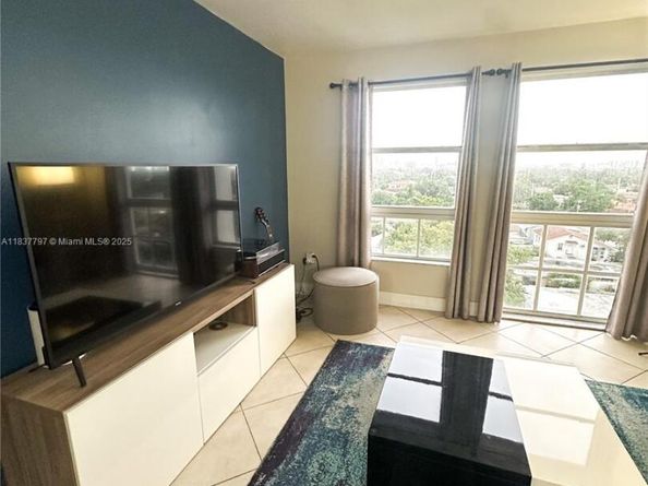 2351 Douglas Rd 702, Miami FL 33145