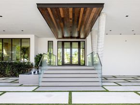 13190 Biscayne Bay Ter, North Miami FL 33181