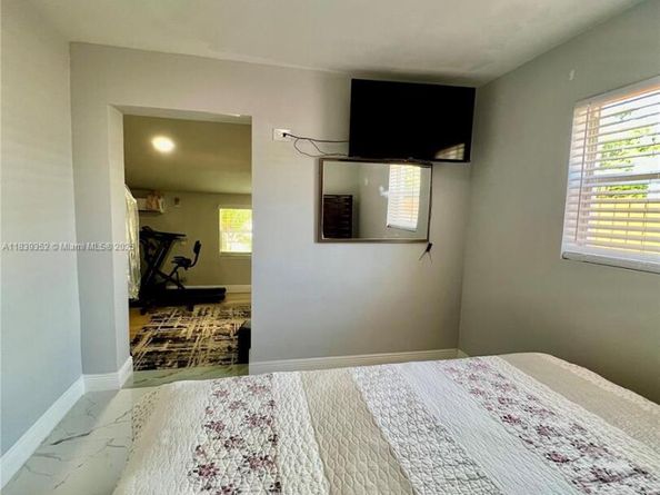 6120 SW 15th Ct, North Lauderdale FL 33068