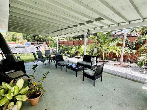 6120 SW 15th Ct, North Lauderdale FL 33068