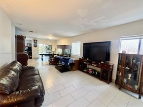 373 NE 35th Ave, Homestead FL 33033