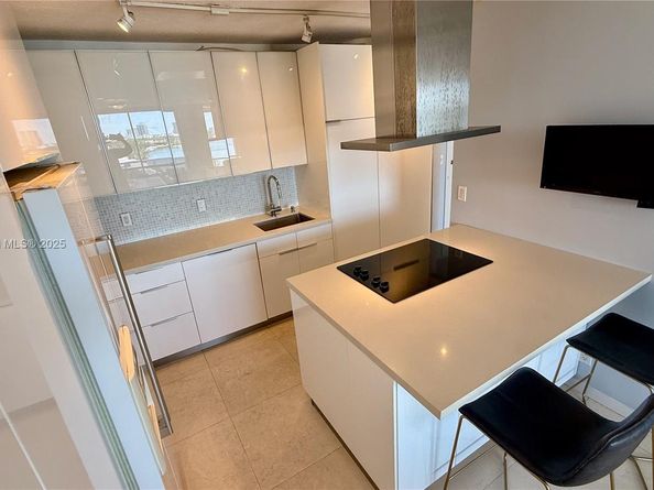 900 Bay Dr 727725, Miami Beach FL 33141