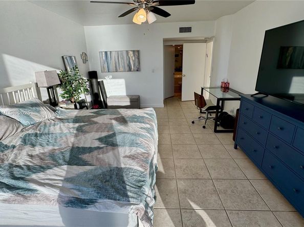900 Bay Dr 727725, Miami Beach FL 33141