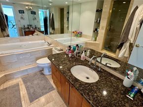 900 Bay Dr 727725, Miami Beach FL 33141