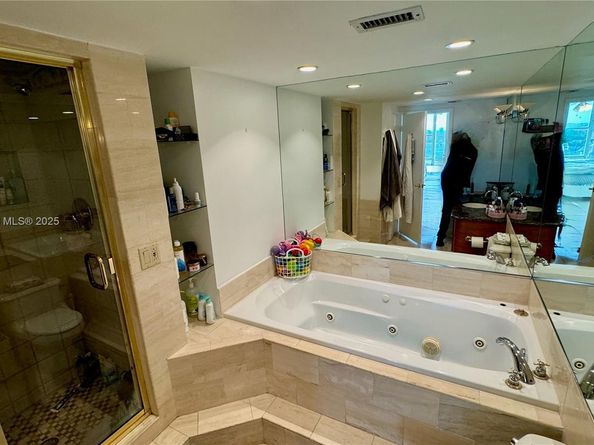 900 Bay Dr 727725, Miami Beach FL 33141
