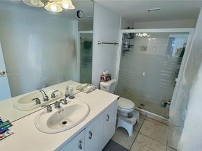 900 Bay Dr 727725, Miami Beach FL 33141