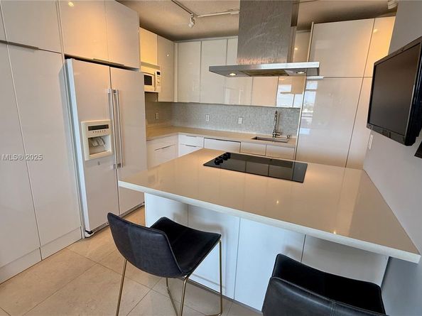900 Bay Dr 727725, Miami Beach FL 33141