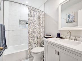 4621 NE 2nd Ave, Oakland Park FL 33334