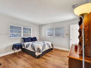 4621 NE 2nd Ave, Oakland Park FL 33334