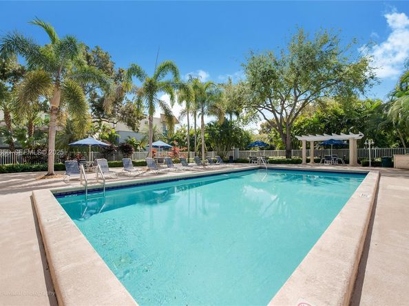 4600 SW 67th Ave 125, Miami FL 33155