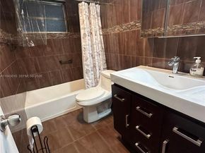 16901 NE 13th Ave 103, Miami FL 33162