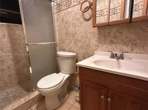 16901 NE 13th Ave 103, Miami FL 33162