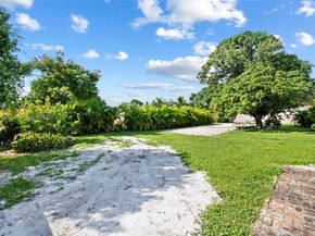 2230 Cleveland St, Hollywood FL 33020