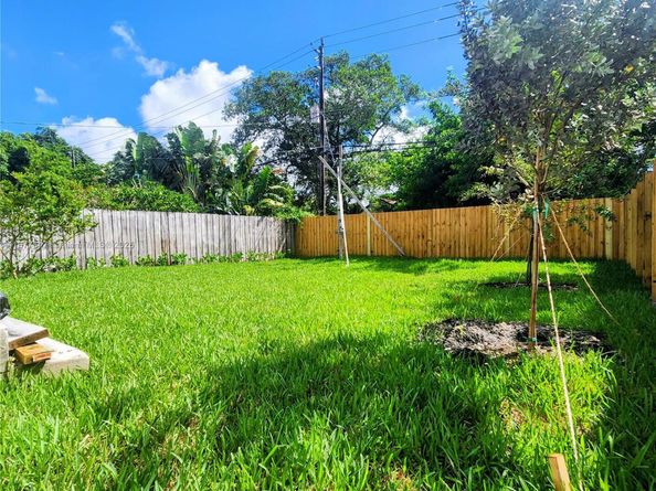 1214 NW 4th Ave, Fort Lauderdale FL 33311