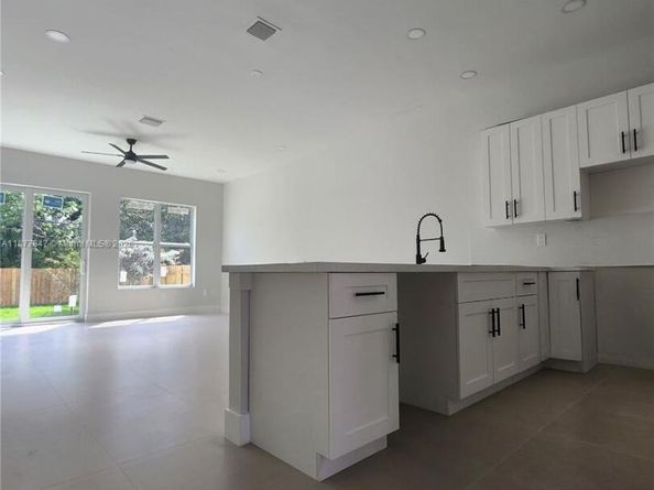 1214 NW 4th Ave, Fort Lauderdale FL 33311