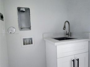 1214 NW 4th Ave, Fort Lauderdale FL 33311