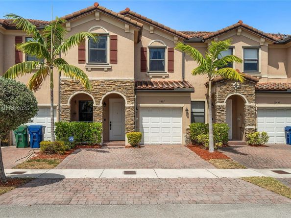 11457 SW 251 St, Homestead FL 33032