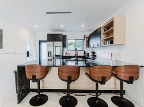 187 NW 53rd St, Miami FL 33127