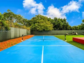 187 NW 53rd St, Miami FL 33127