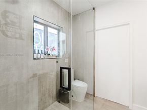 187 NW 53rd St, Miami FL 33127