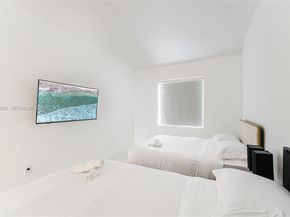 187 NW 53rd St, Miami FL 33127