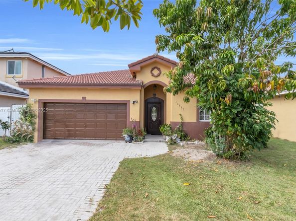 10887 SW 229th St, Miami FL 33170