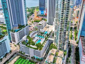 851 NE 1st Ave 4405, Miami FL 33132