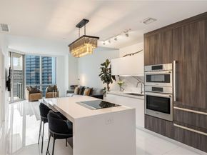 851 NE 1st Ave 4405, Miami FL 33132