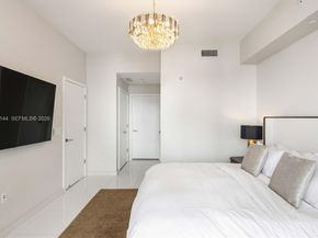 851 NE 1st Ave 4405, Miami FL 33132