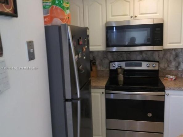 Undisclosed Address #A11875361, Miami FL 33193