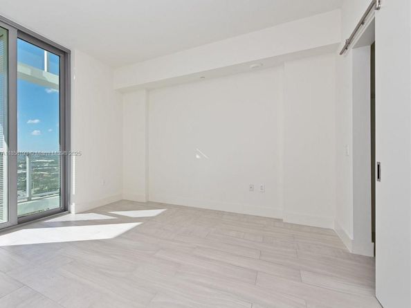 2000 Metropica Way 2206, Sunrise FL 33323