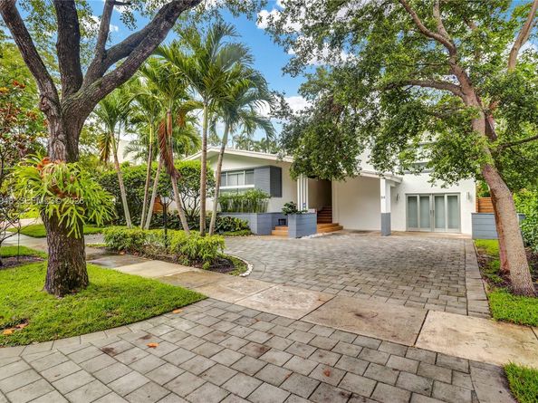 84 Bay Heights Dr, Miami FL 33133