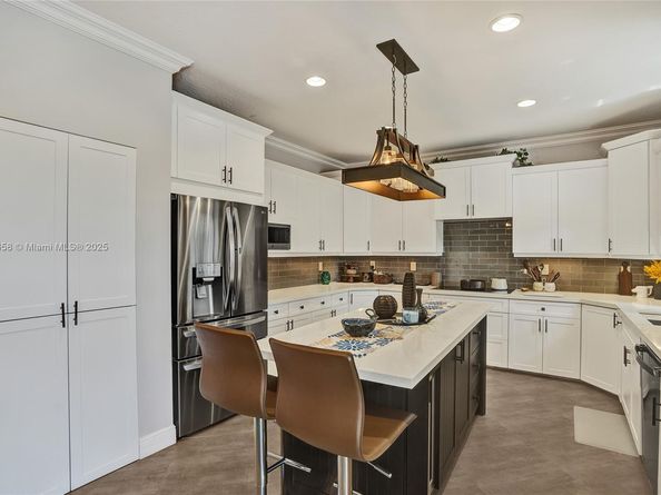 2509 Hunters Run Way, Weston FL 33327