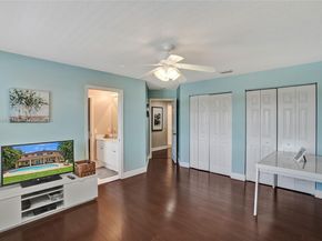 2509 Hunters Run Way, Weston FL 33327