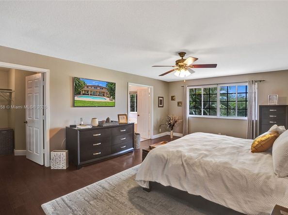 2509 Hunters Run Way, Weston FL 33327