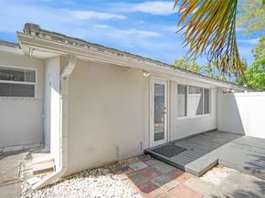 5650-5652 NE 17 TERRACE, NE 17th Ter, Fort Lauderdale FL 33334