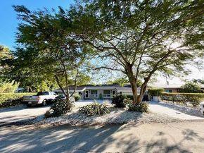 5650-5652 NE 17 TERRACE, NE 17th Ter, Fort Lauderdale FL 33334