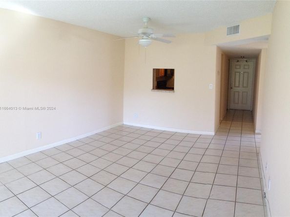 7900 S Colony Cir S 101, Tamarac FL 33321