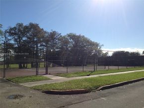 7900 S Colony Cir S 101, Tamarac FL 33321