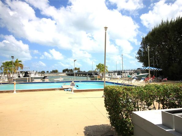 150 SE 25th Rd 10K, Miami FL 33129