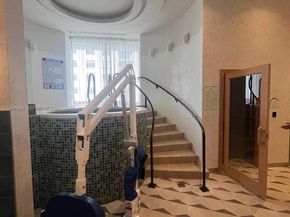 11 NE 6 St 814, Miami FL 33132