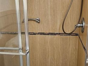 110 Fontainebleau Blvd 302, Miami FL 33172