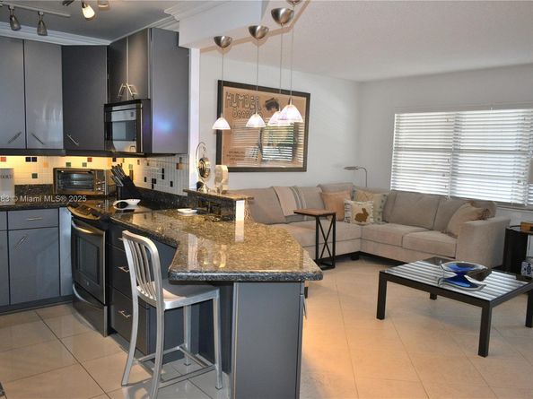2011 Cornwall A, Boca Raton FL 33434