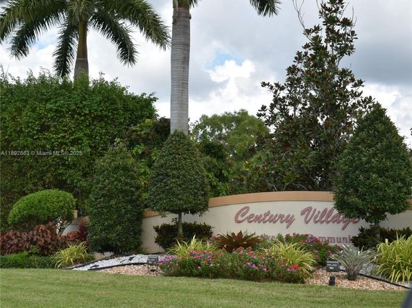 2011 Cornwall A, Boca Raton FL 33434