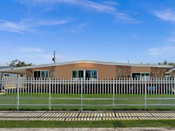 5010 SW 111th Ave
