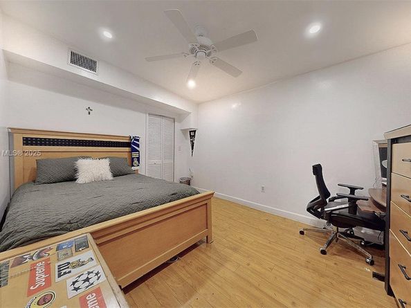 5010 SW 111th Ave, Miami FL 33165