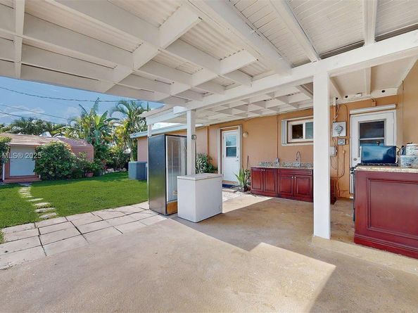 5010 SW 111th Ave, Miami FL 33165