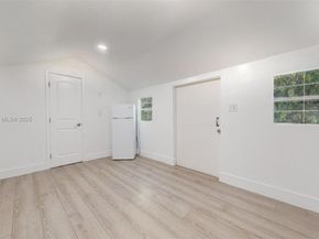 5010 SW 111th Ave, Miami FL 33165