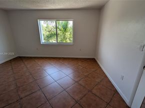 2600 NE 135th St 4EA, North Miami FL 33181