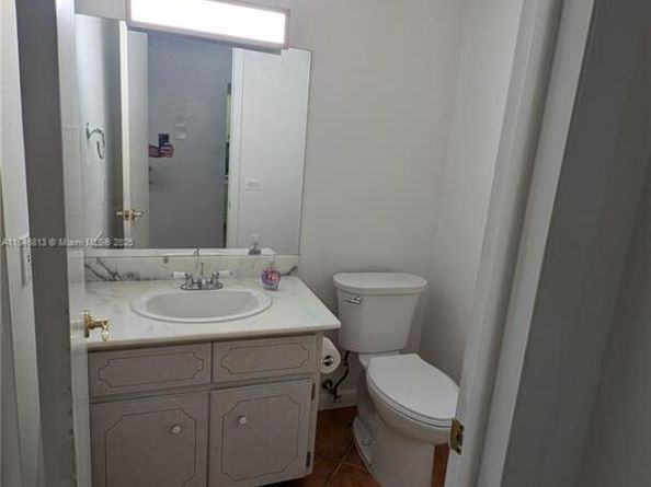 2600 NE 135th St 4EA, North Miami FL 33181